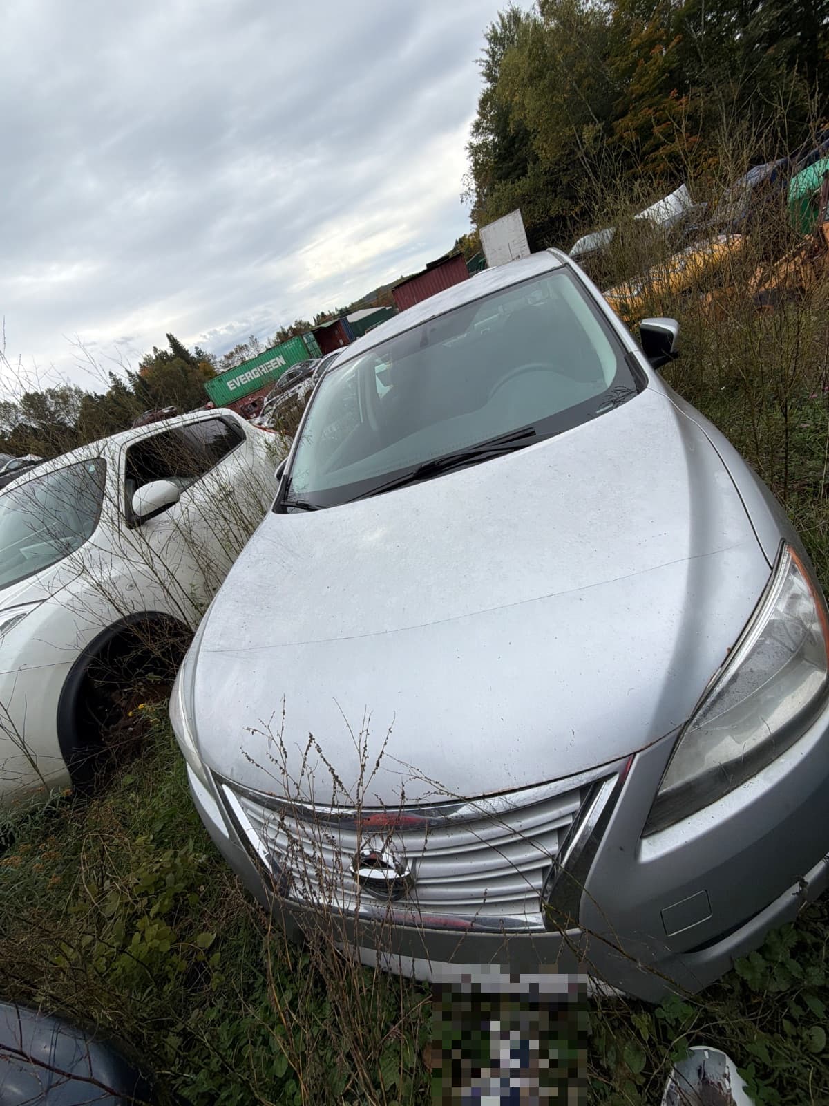 Nissan Sentra 2013, vue avant